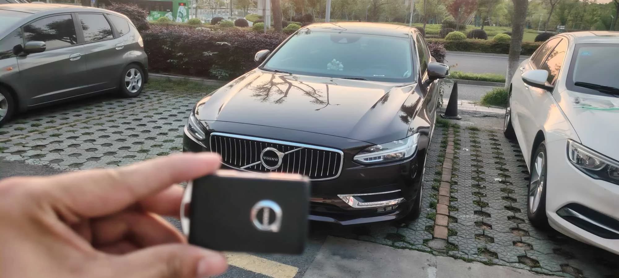 沃尔沃 S90 2020款 T5 智逸豪华版