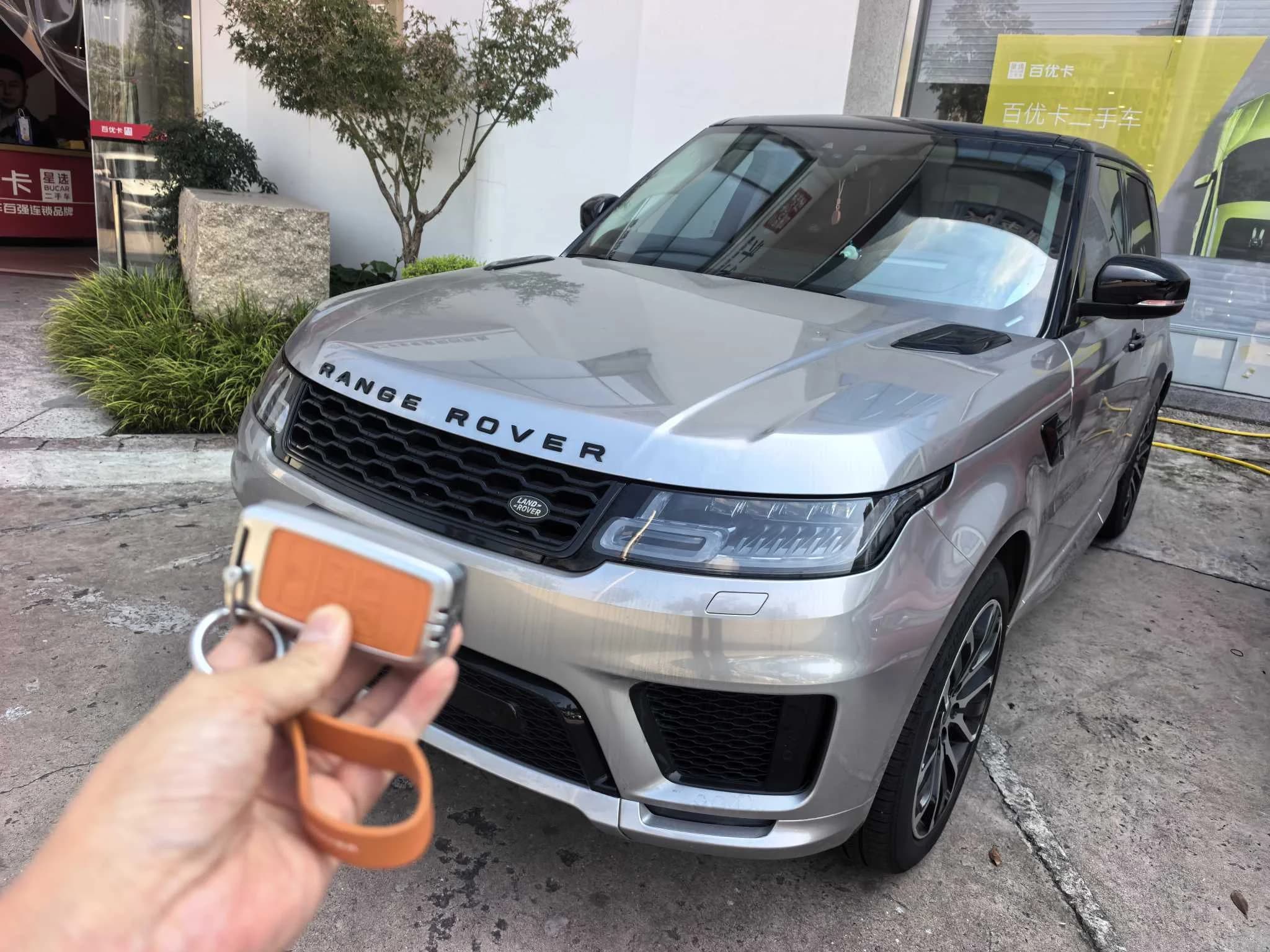 Land Rover Range Rover Sport 2022 3.0 L6 Gloss Black