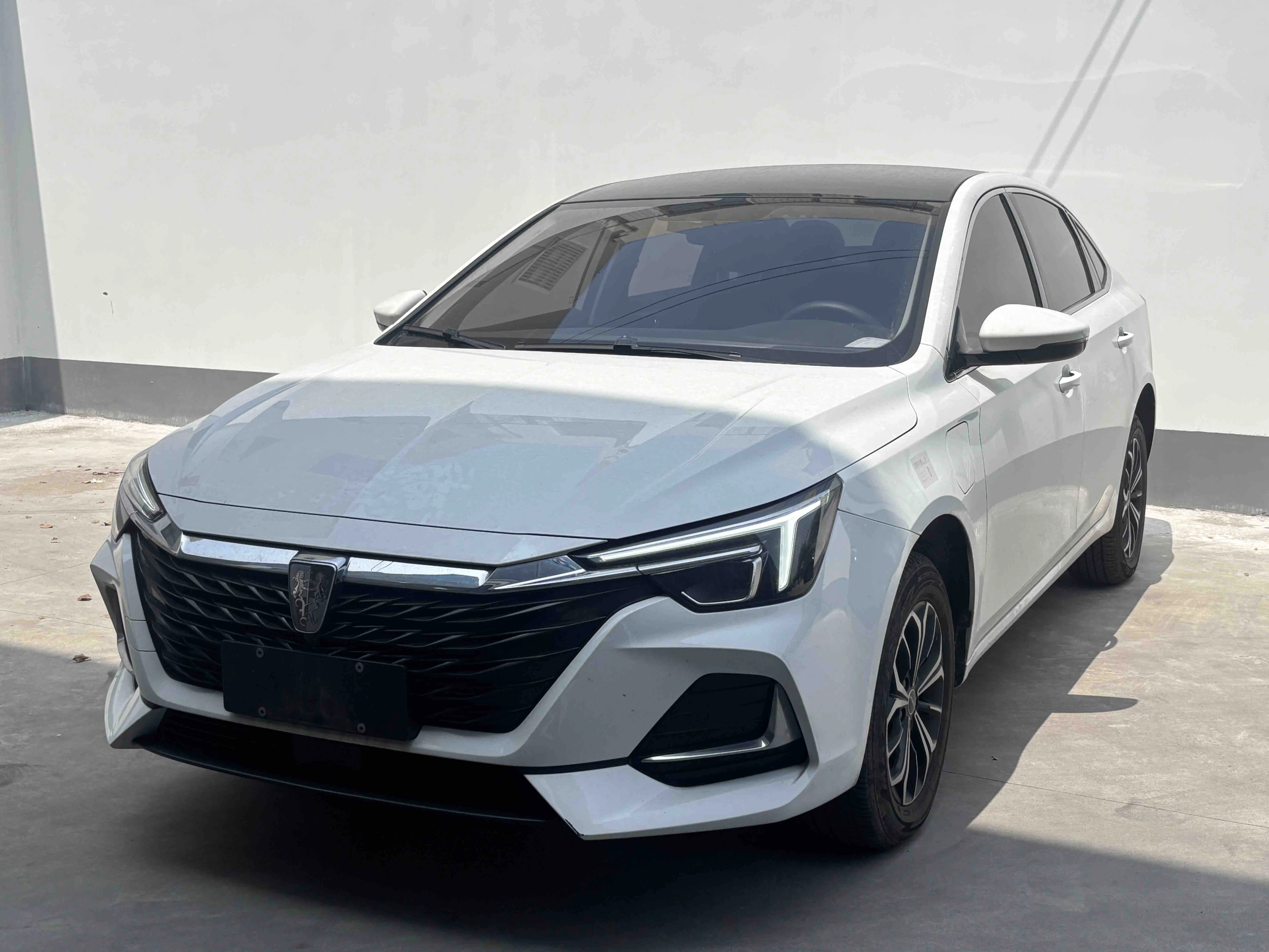 荣威 i6 MAX新能源 2023款 EV 420天幕特别版
