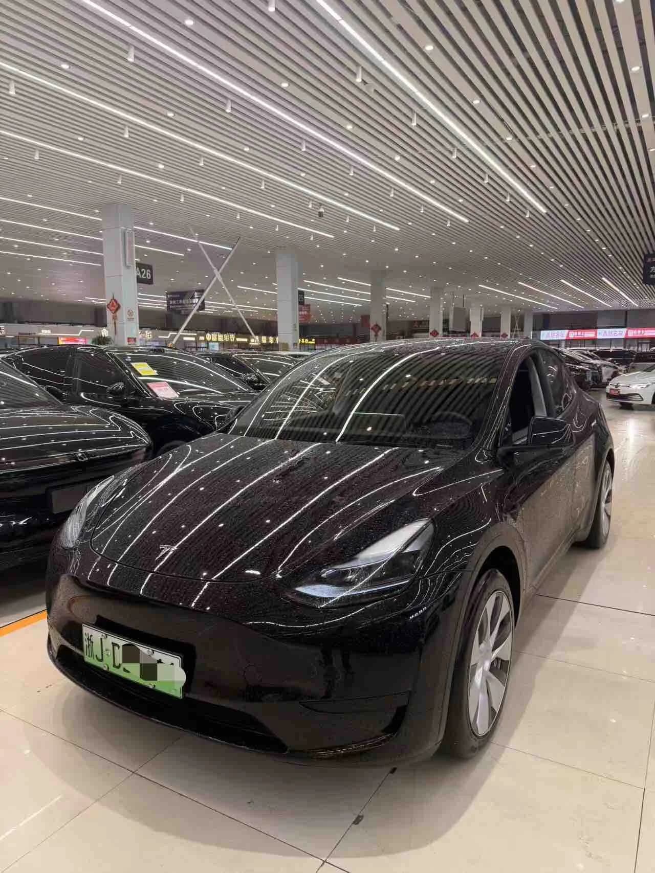 Tesla Model Y 2022款 改款 后轮驱动版