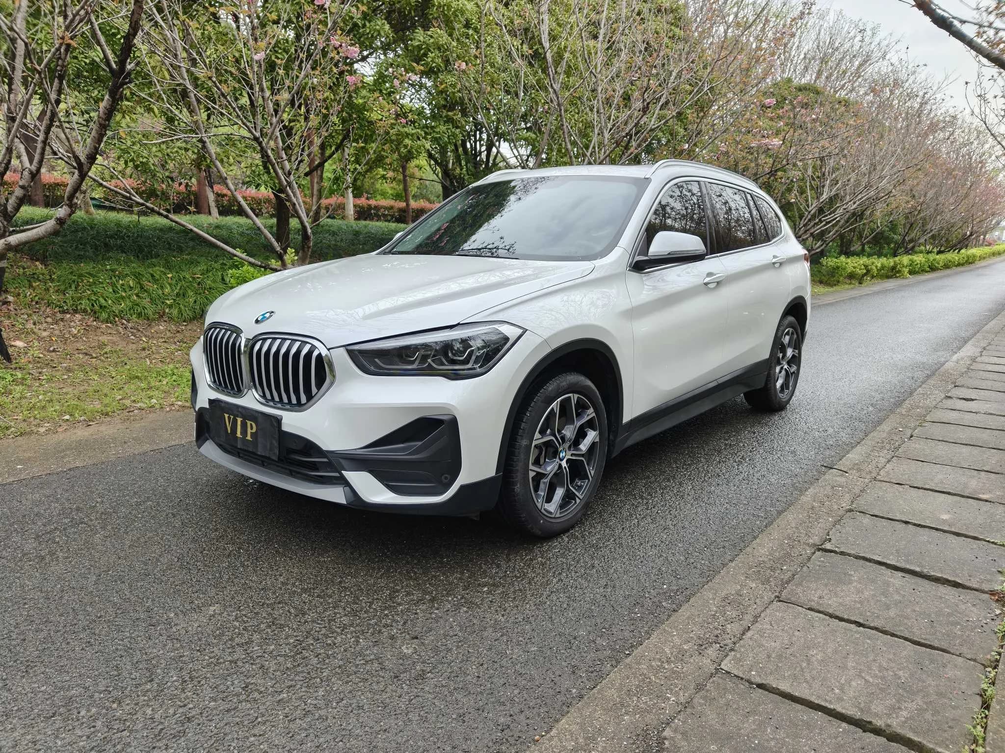 BMW X1 2021 sDrive25Li Leading