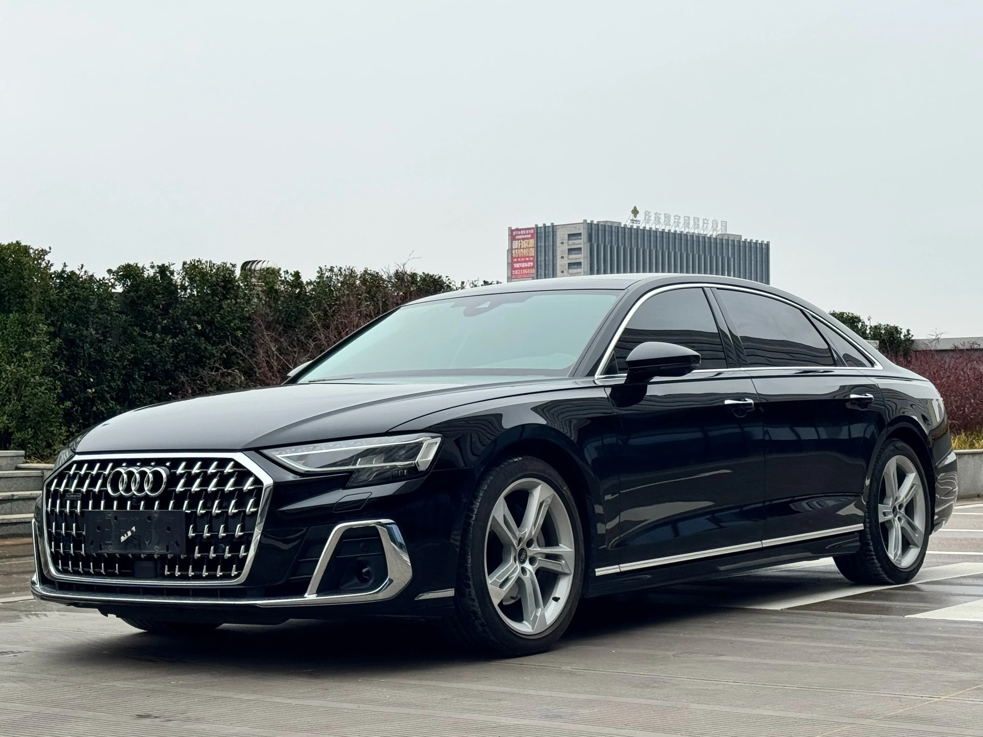 Audi A8 2023款 A8L 50 TFSI quattro 臻选型