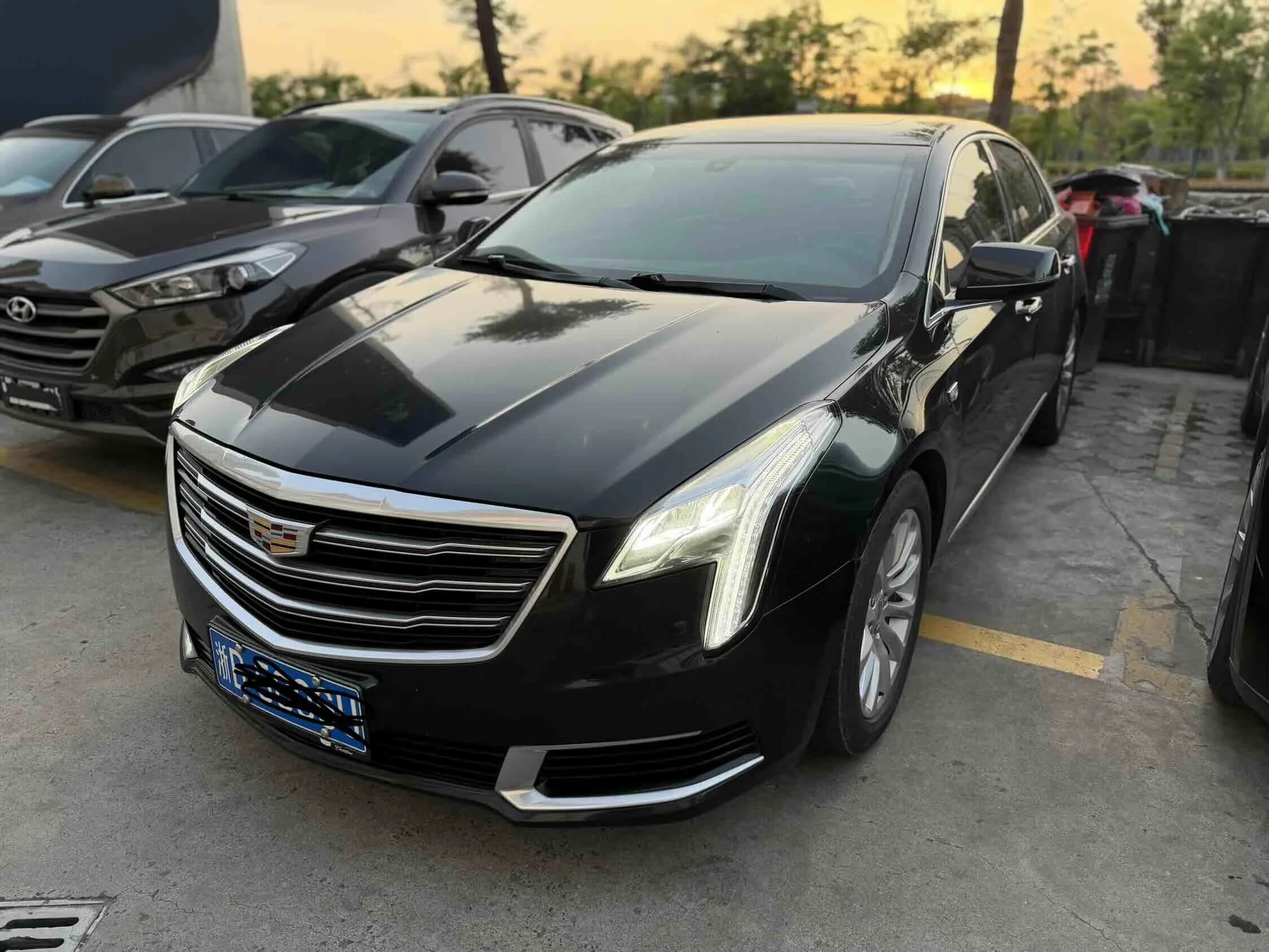 Cadillac XTS 2018 28T Technical Trim
