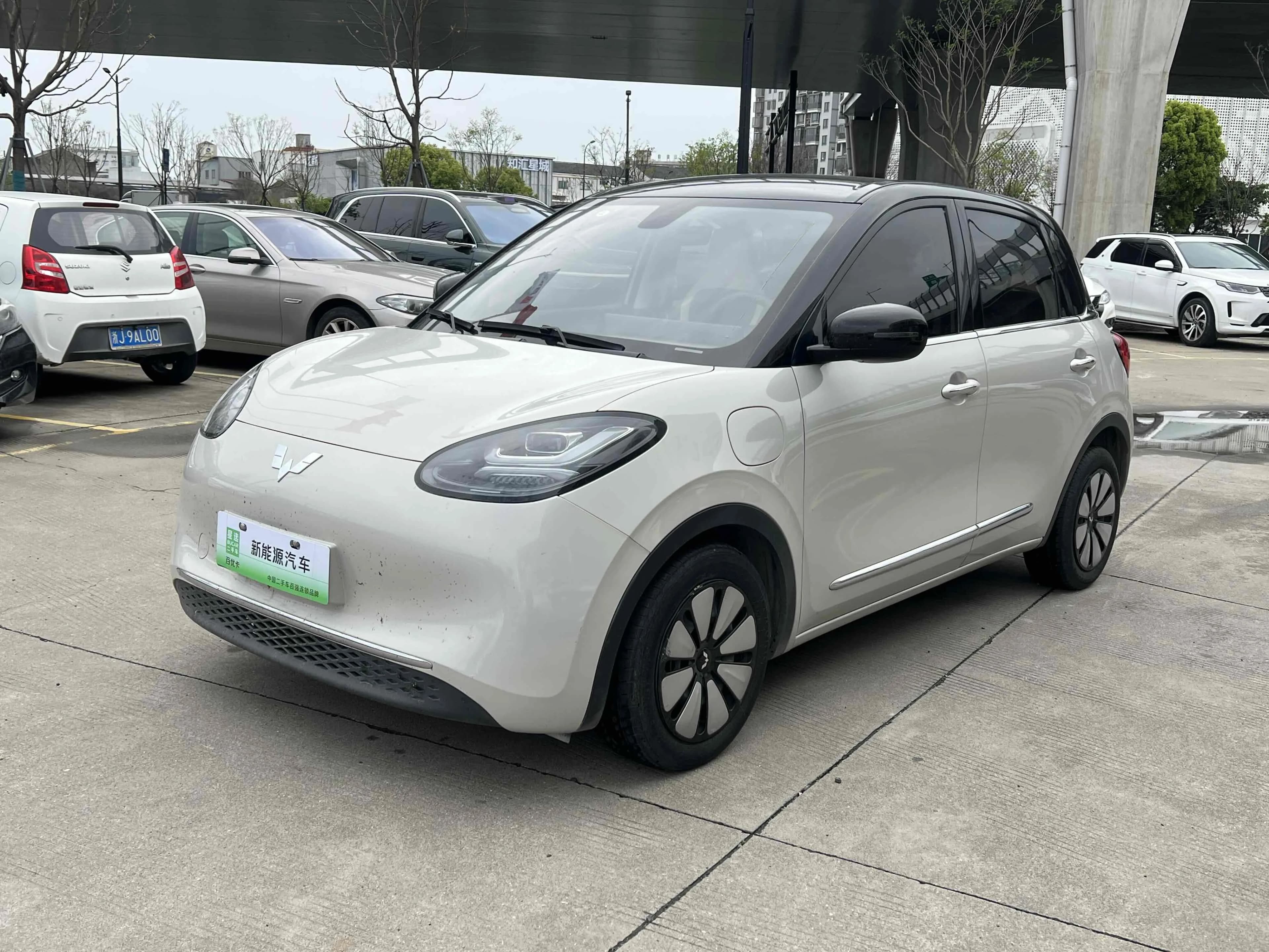 五菱汽车 五菱缤果 2023款 410km灵犀尊享款