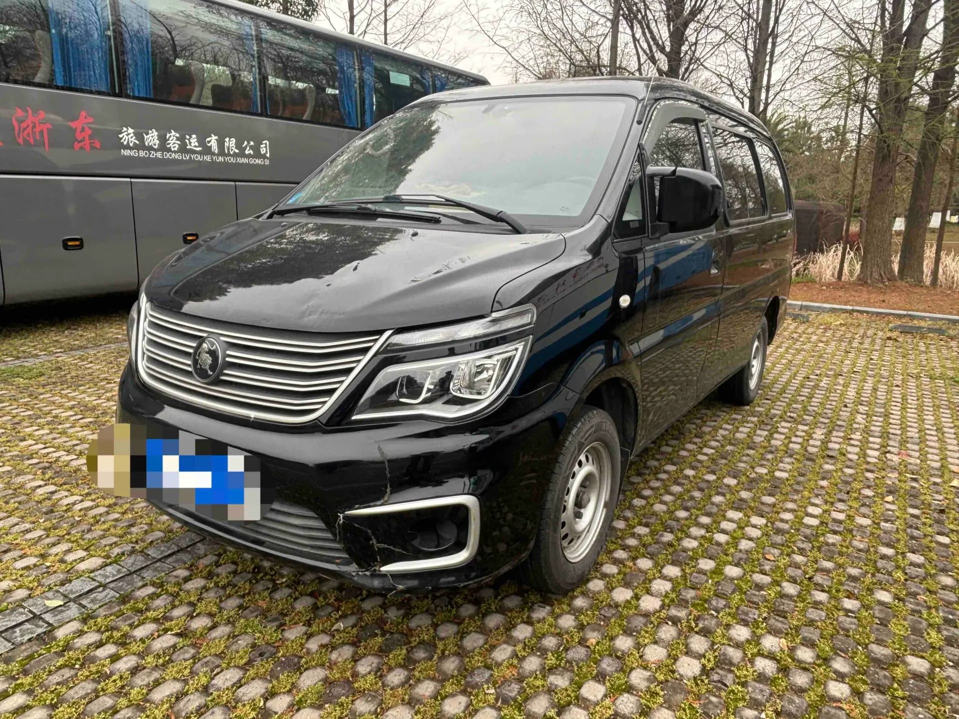 东风风行 东风风行菱智 2022款 M5 1.6L 实用型 7座