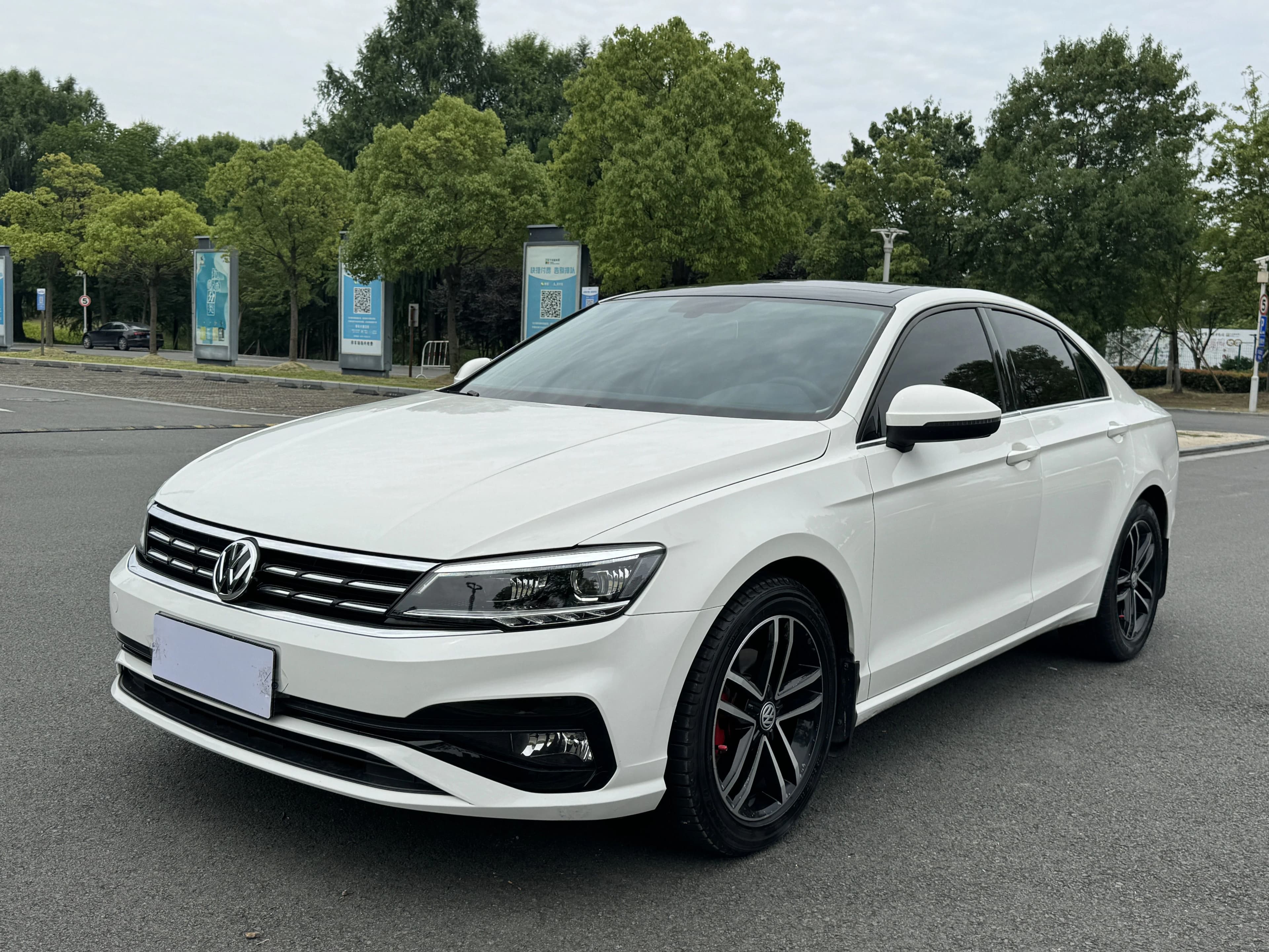 Volkswagen Lamando 2021 280TSI DSGComfort