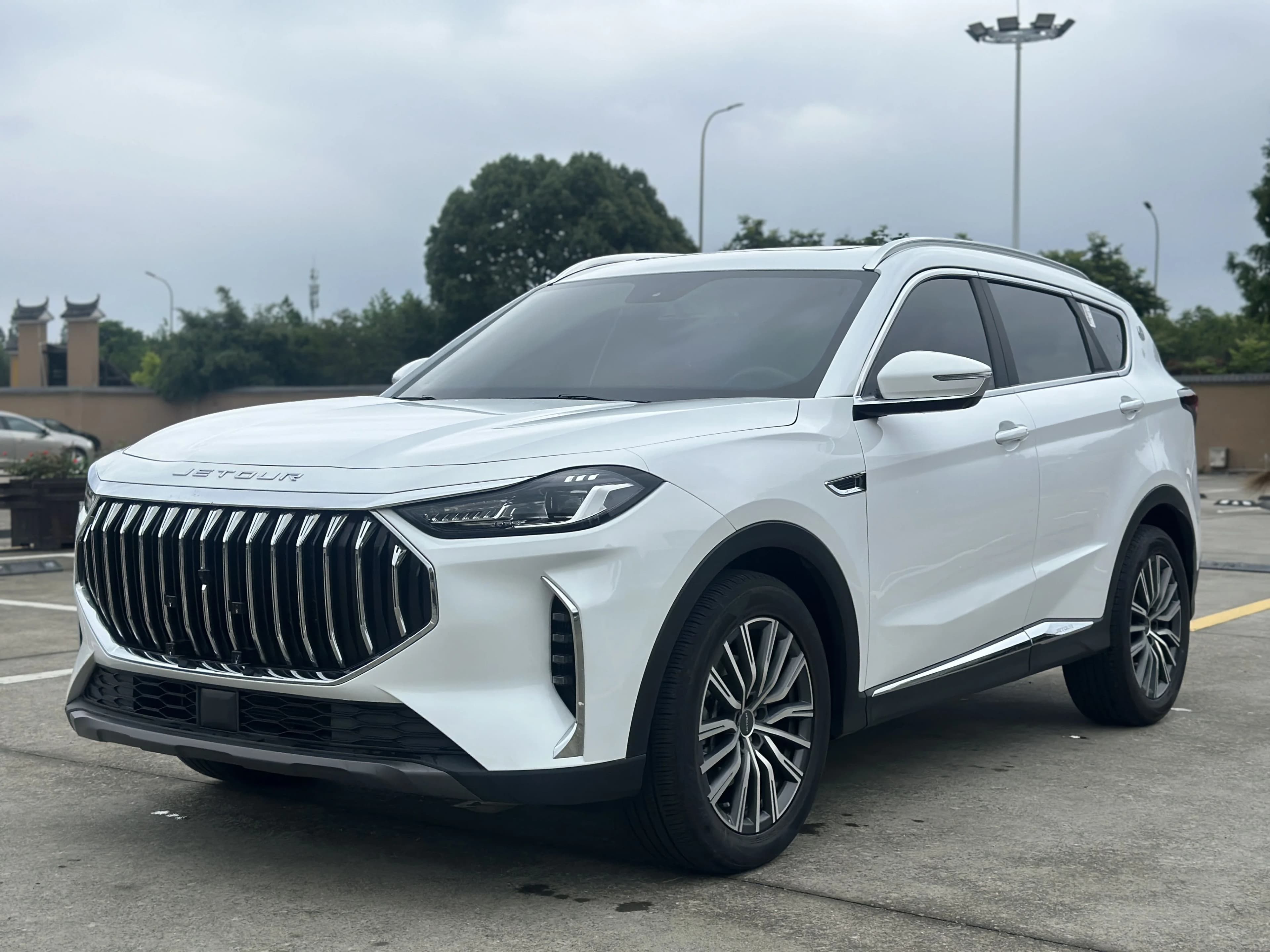 捷途 X70 PLUS 2025款 冠军版 1.5T DCT冠军MAX+ 5座