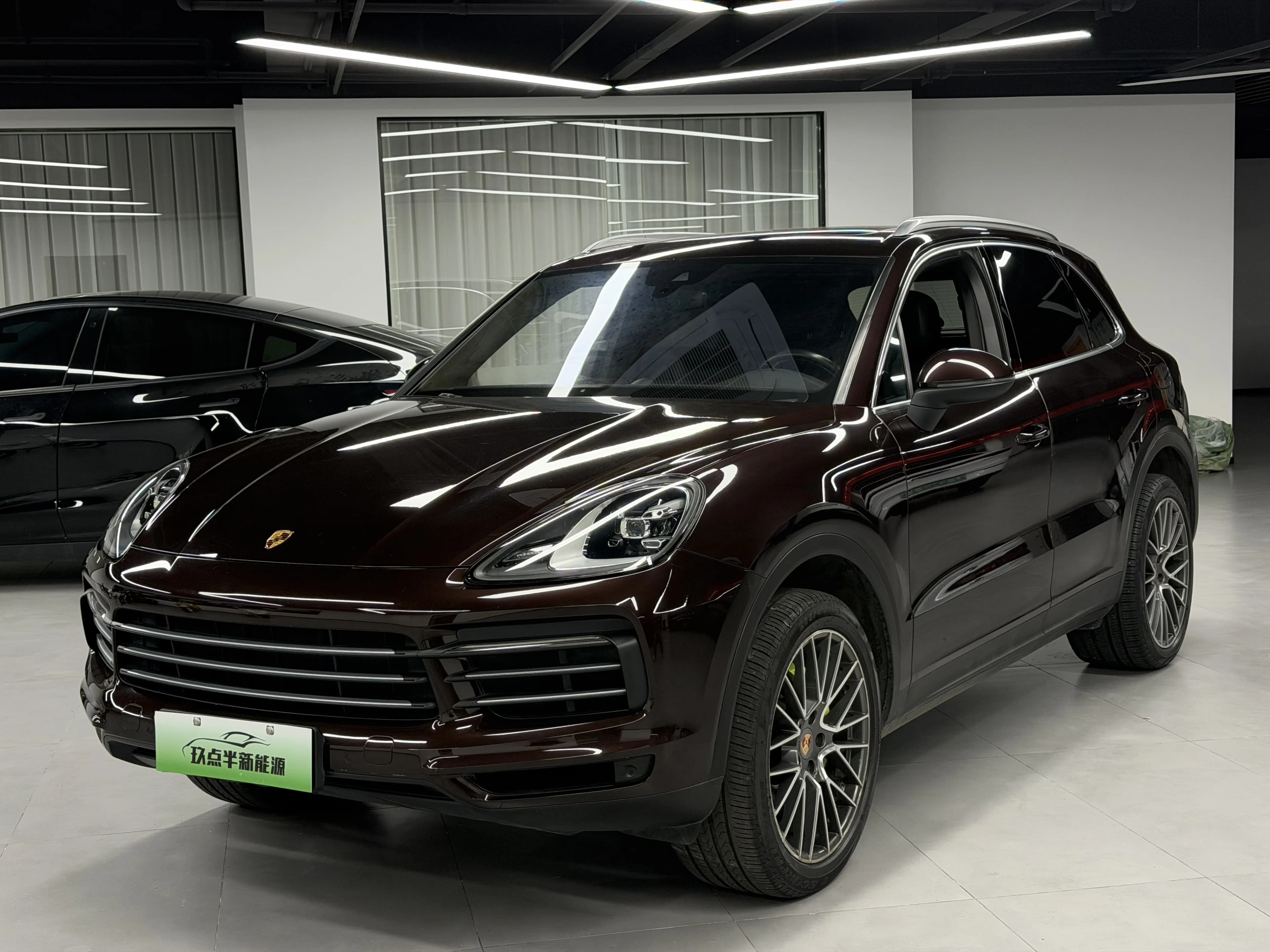 Porsche Cayenne E-Hybrid 2019 Cayenne E-Hybrid 2.0T