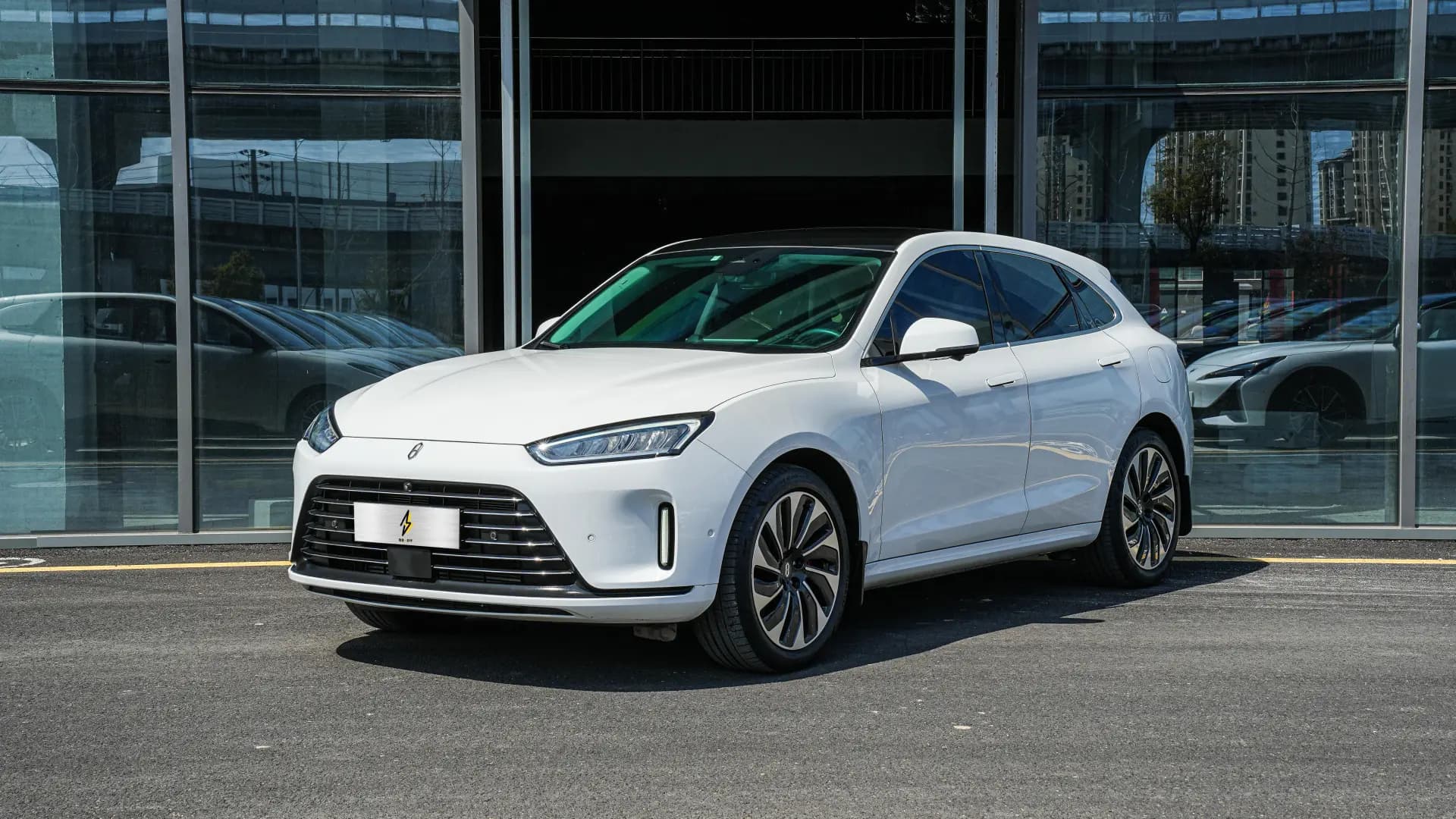 AITO AITO M5 2022 M5 EREVAWDPerformance