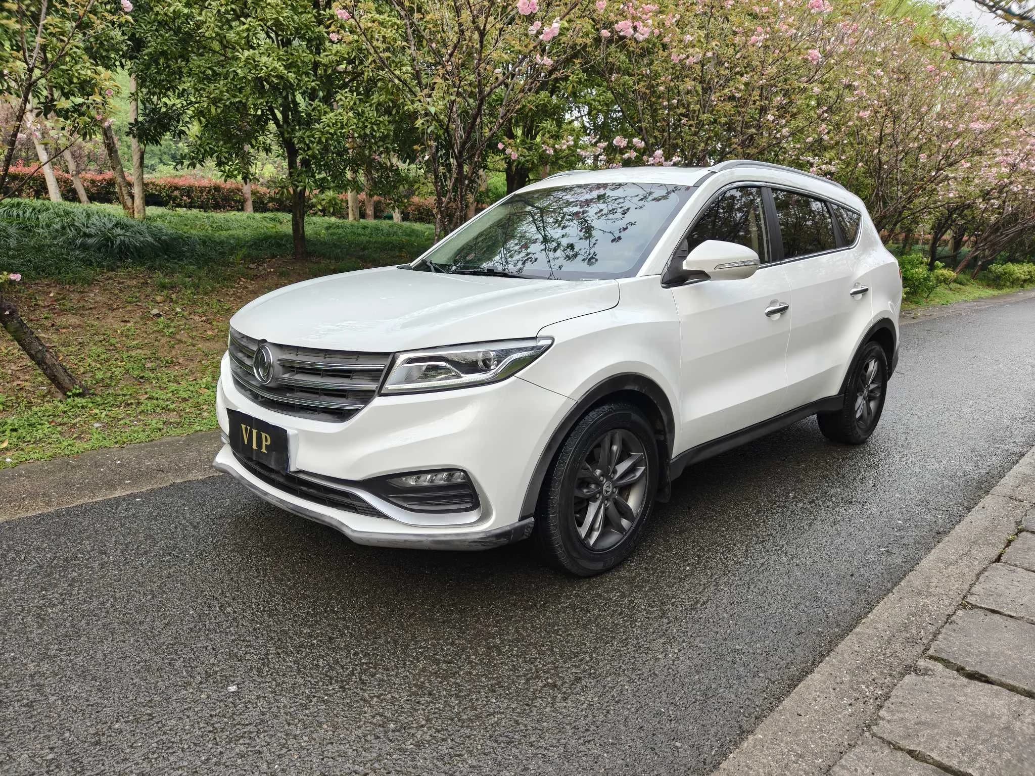 Fengon 580 2017 1.5T CVTLuxury