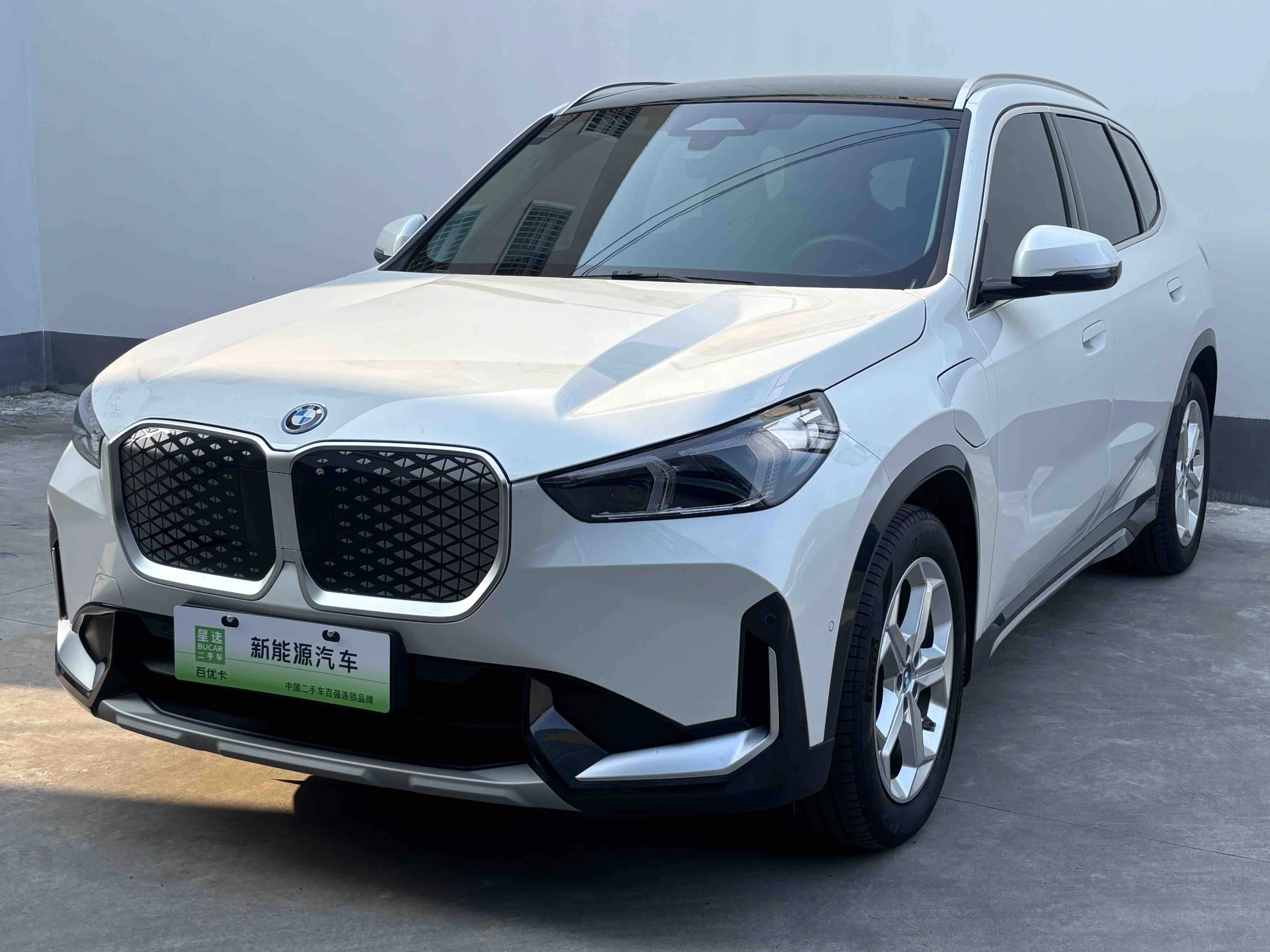 BMW iX1 2025 eDrive25L XDesign Pack