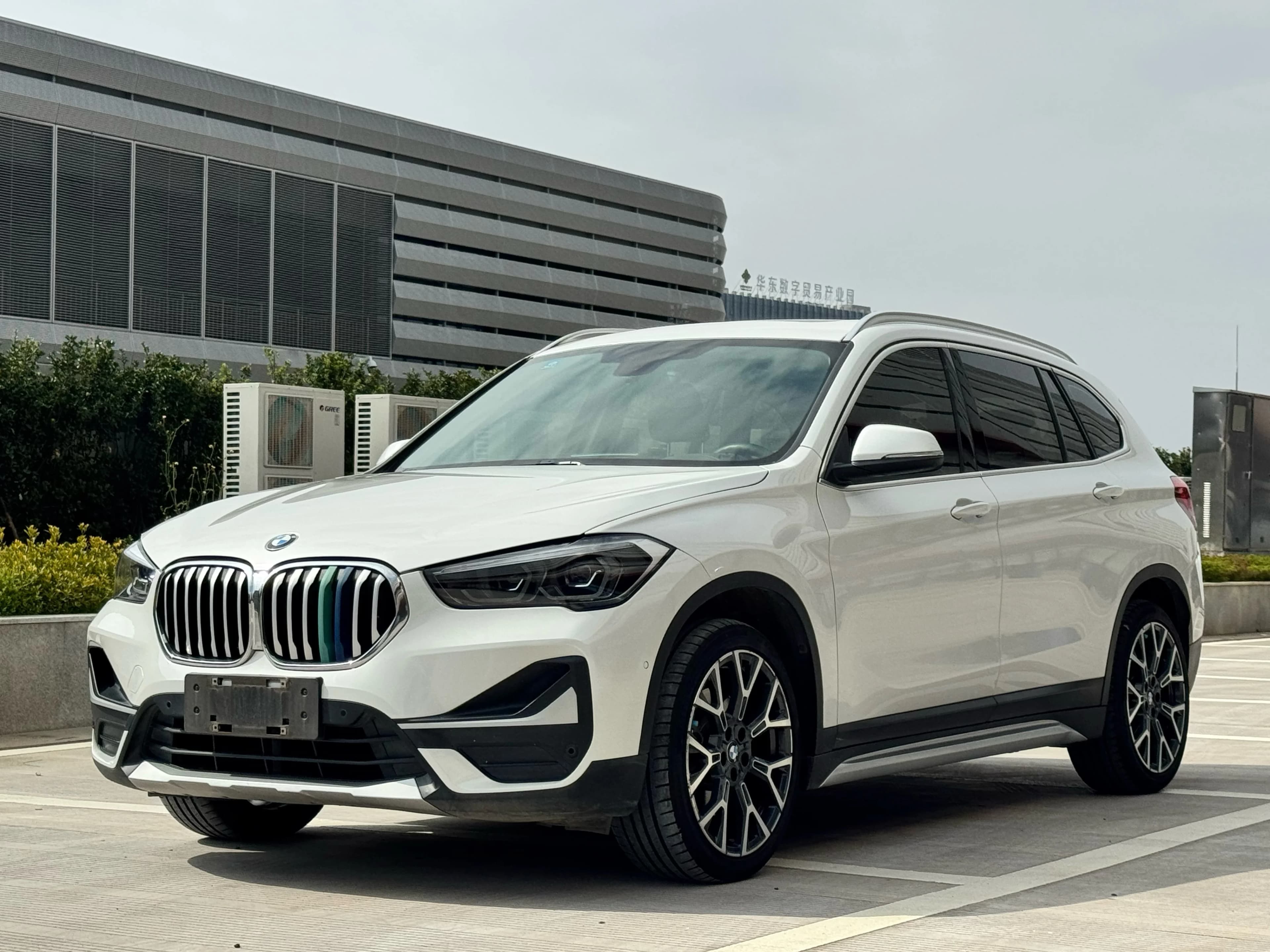 BMW X1 2020款 xDrive25Li 尊享型