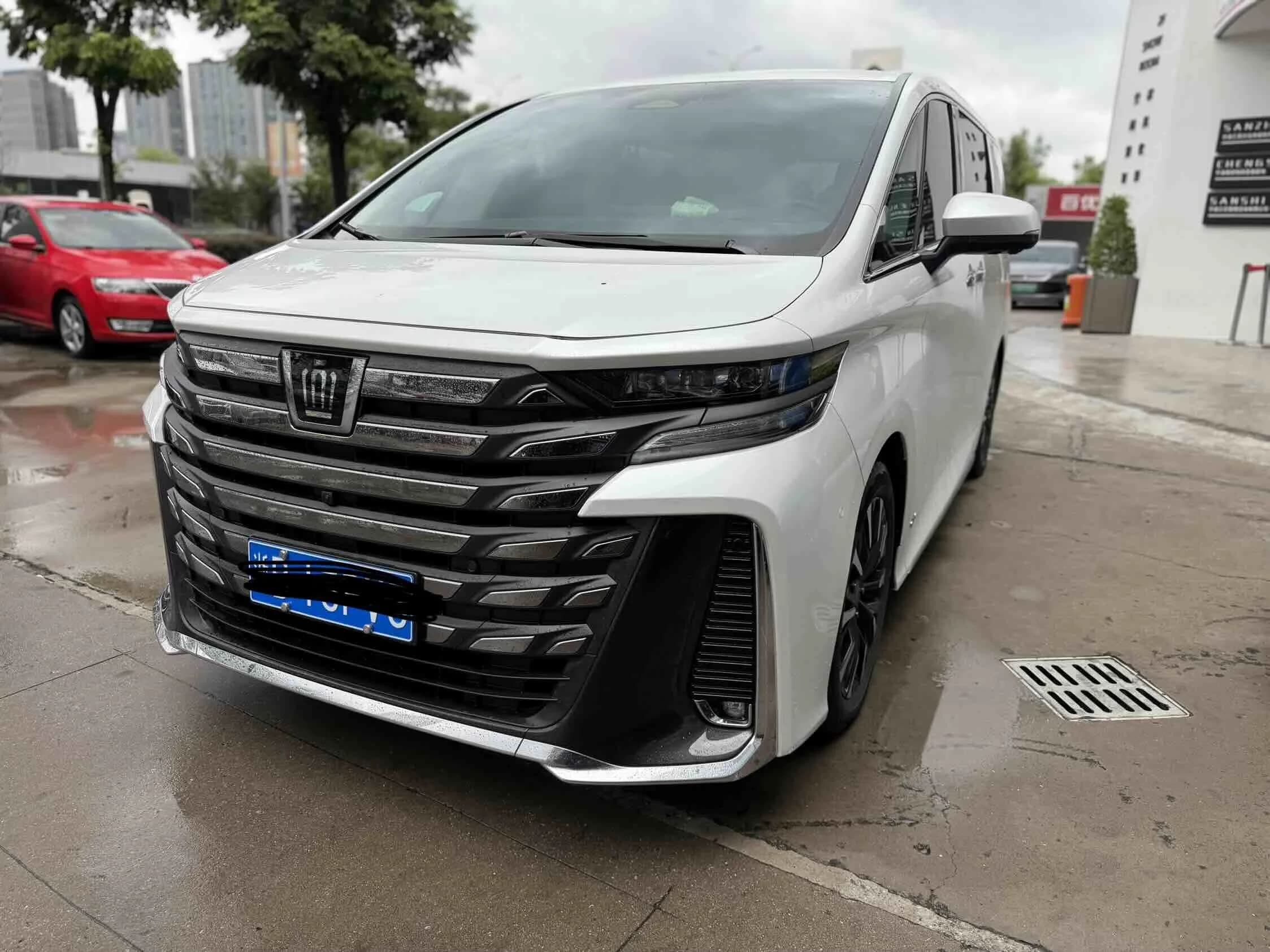 Toyota Alphard 2024 Hybrid 2.5L Premium
