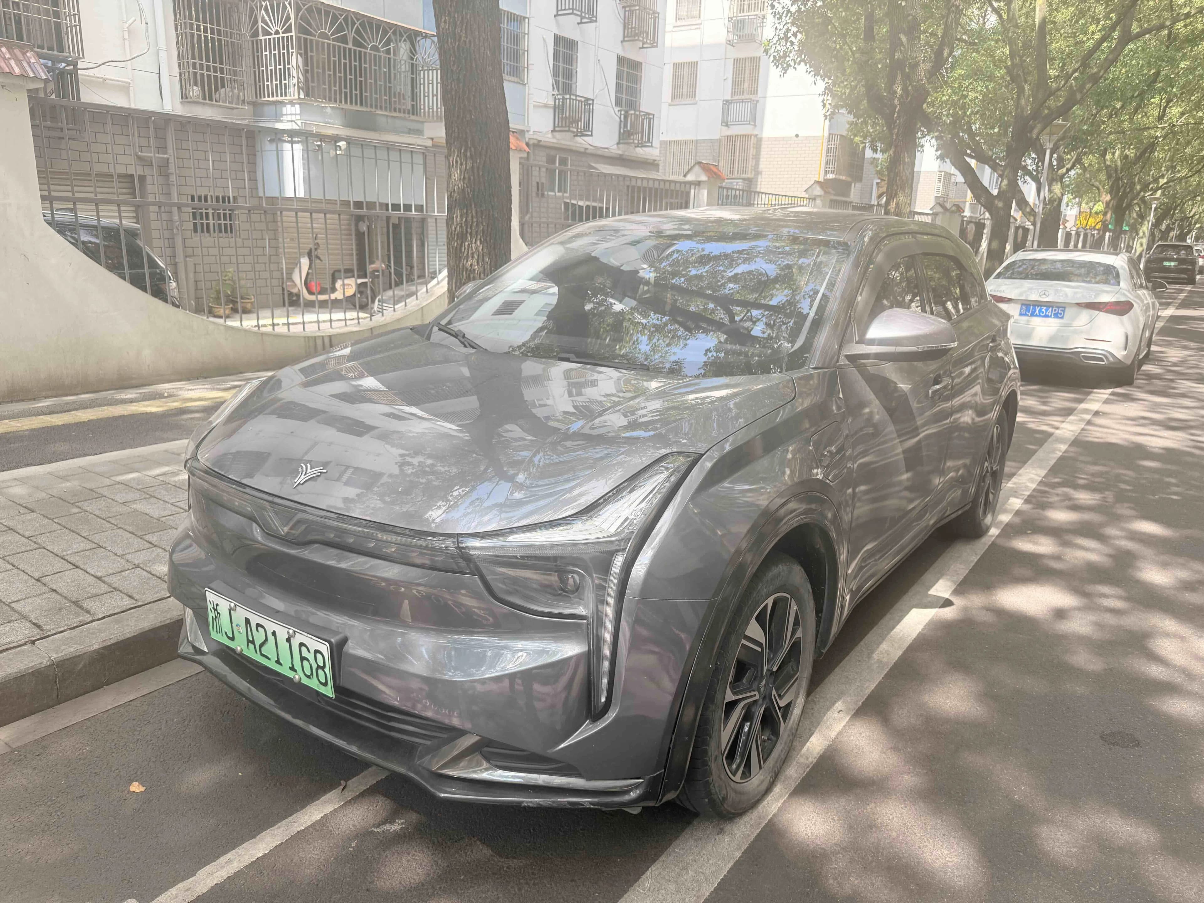 Nezha Neta U 2023 -Ⅱ 500 UXiu LFP