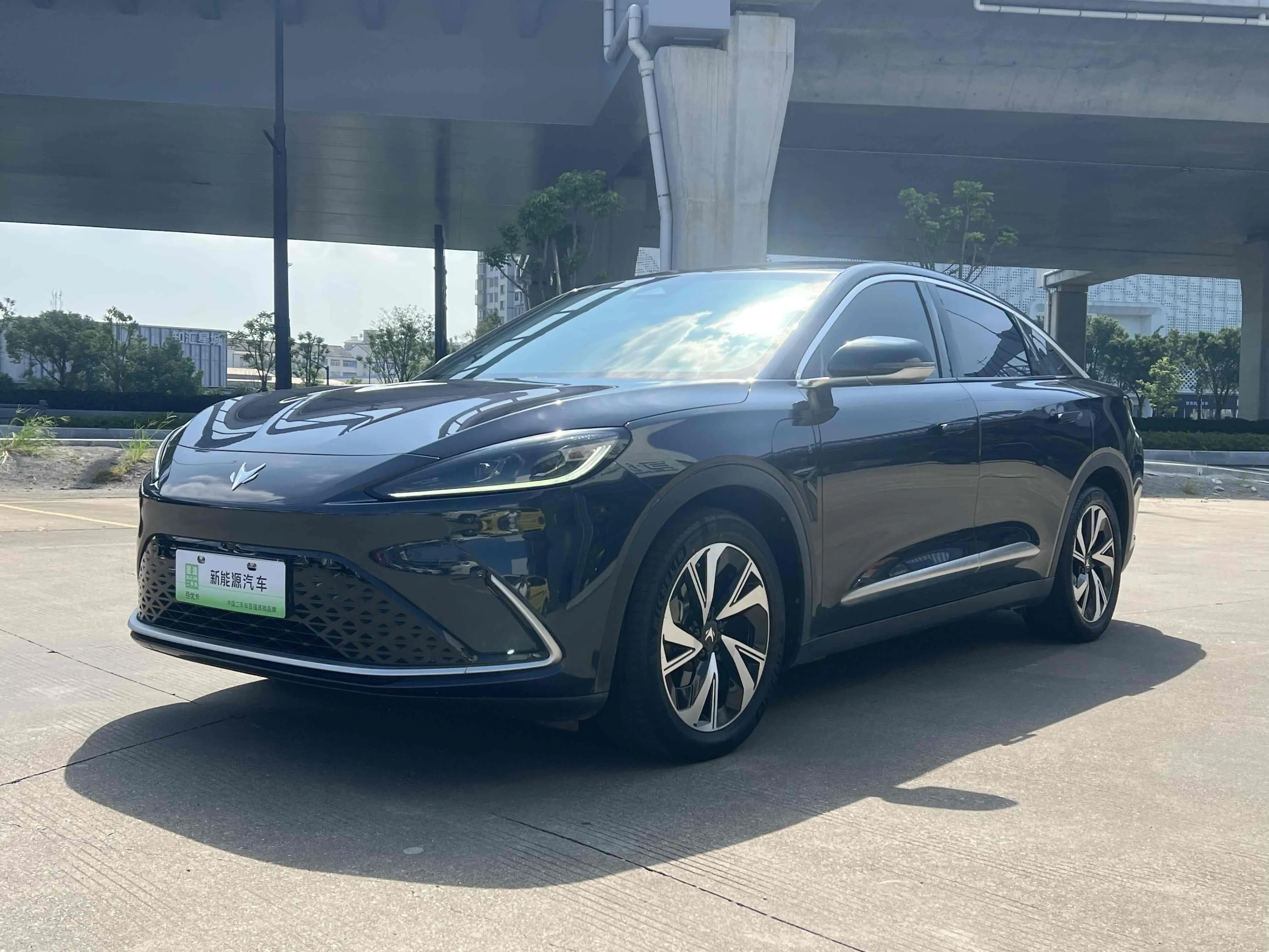 ARCFOX 极狐 AlphaS 2021 (ARCFOX αS) 525S 175kW