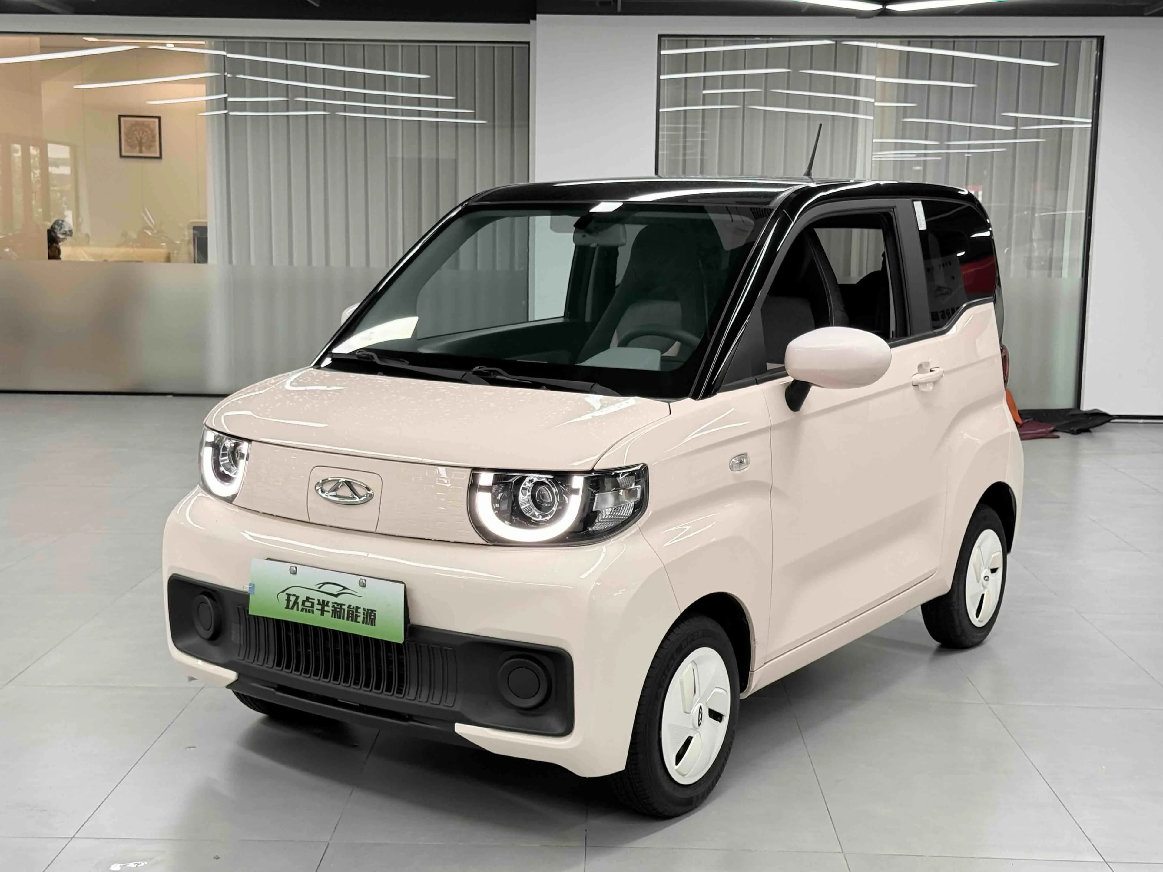 Chery NEV QQ Ice Cream 2023 170km Milkshake LFP