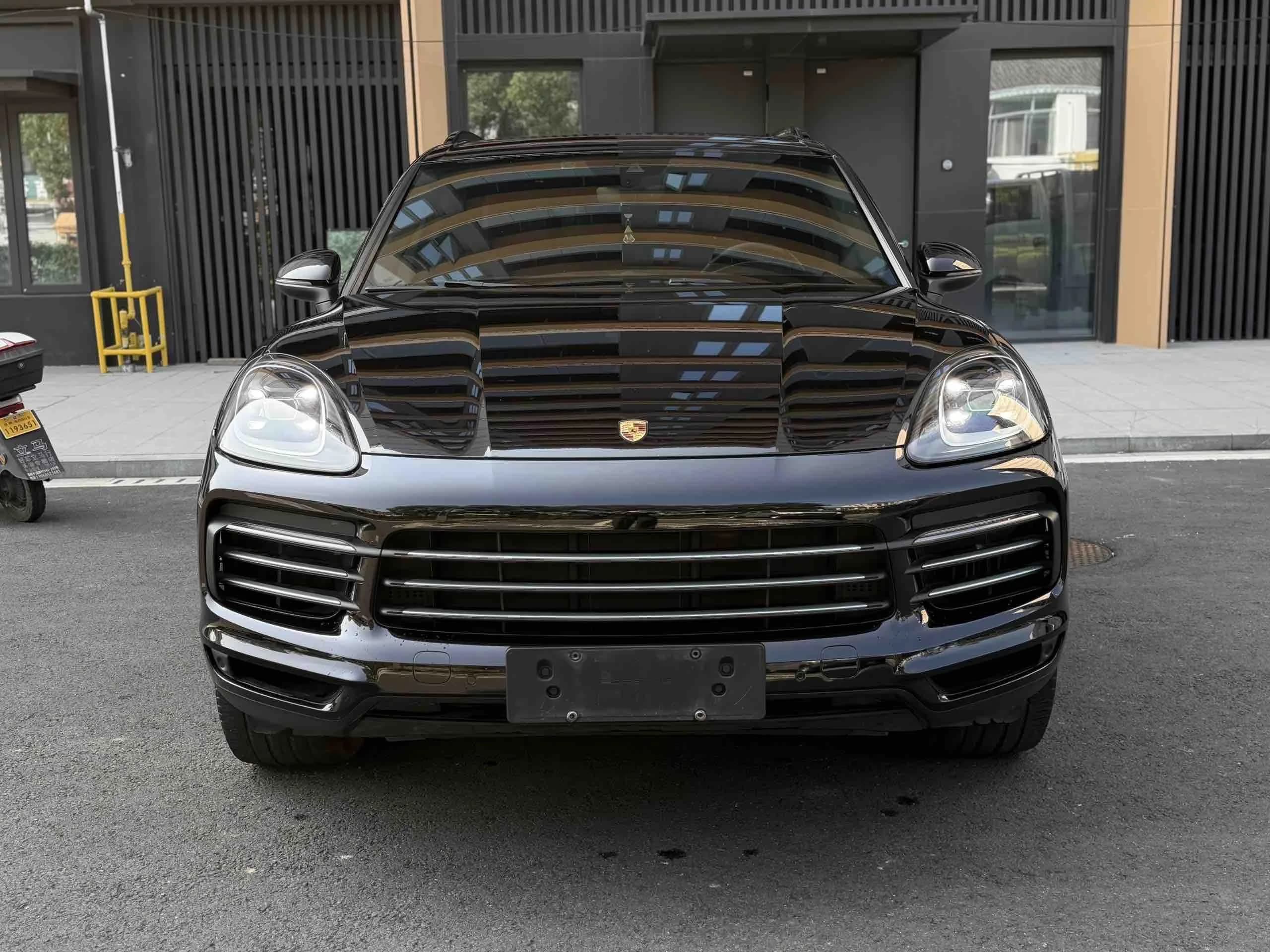 Porsche Cayenne E-Hybrid 2020 Cayenne E-Hybrid 2.0T