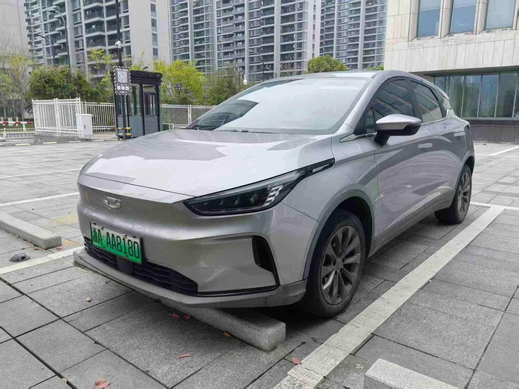 吉利几何 吉利几何几何C 2022款 蓝莓C400