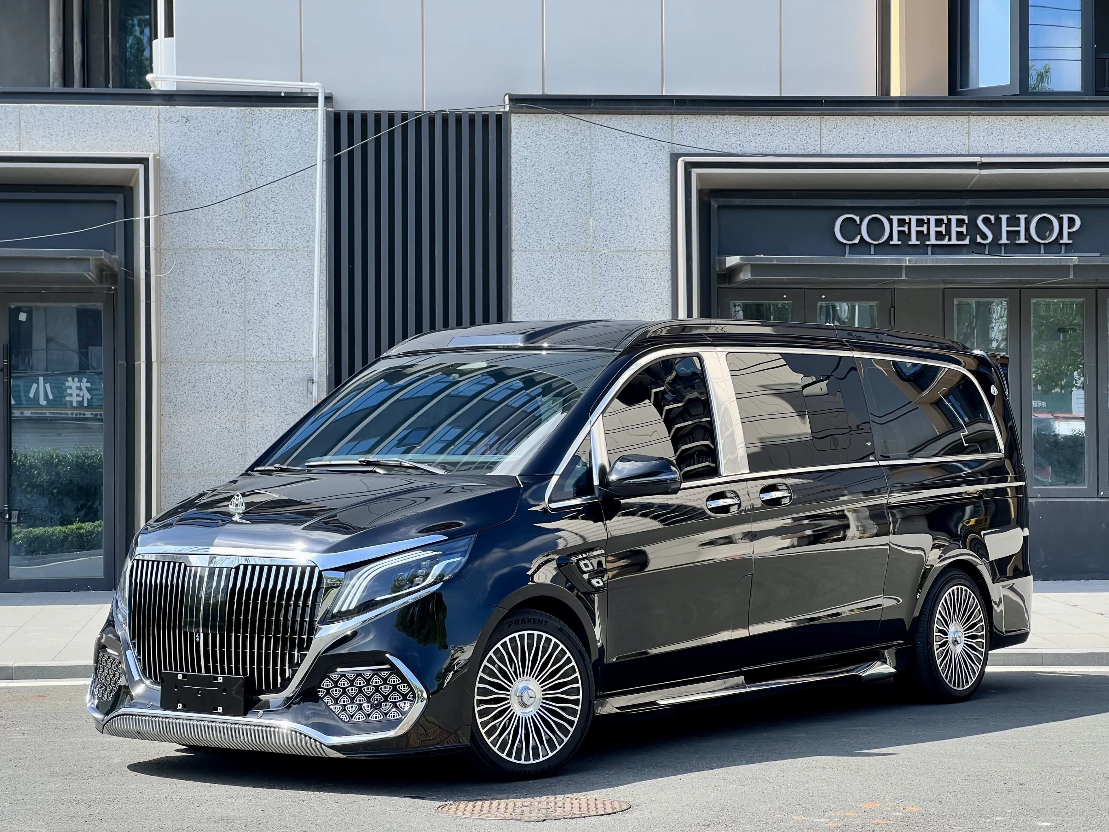 Mercedes-Benz Vito 2023 2.0T Business 7-Seat