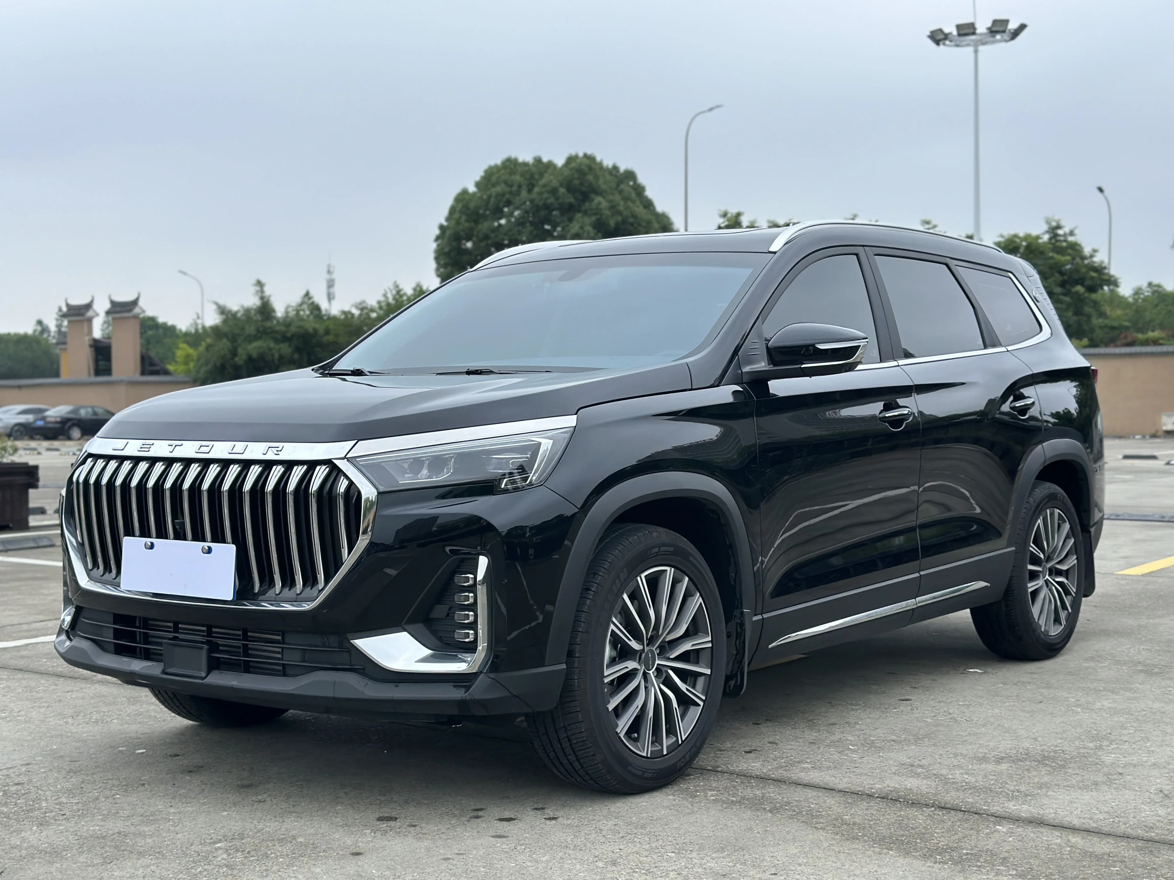 捷途 X90 PLUS 2025款 1.6TD DCT精英版 7座