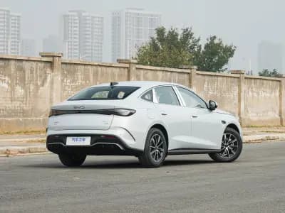 BYD Seal 06 DM-i 2025 120KMPrestige 7