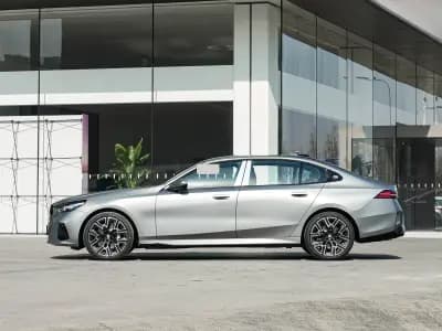 БМВ 5 Series 2018 4