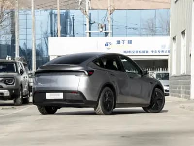 Тесла Model Y 2021 7