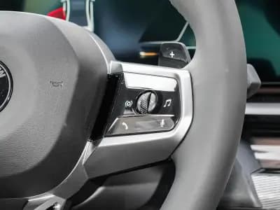 БМВ 5 Series (Import) 2020 9