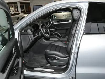 Porsche Cayenne 2022 5