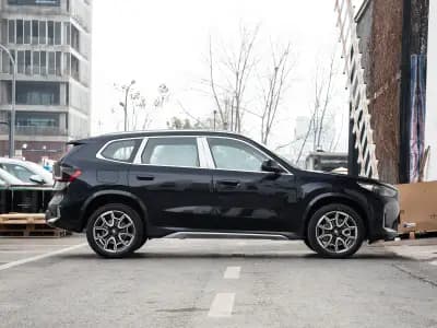 بي إم دبليو X1 2024 8