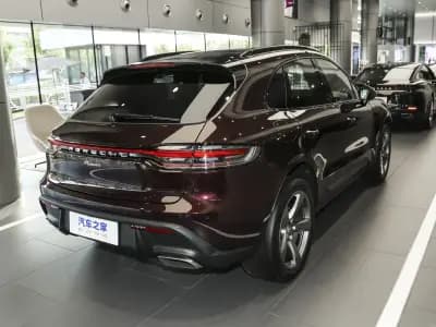 بورشه Macan 2023 4