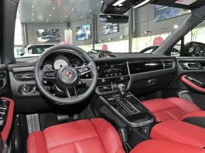 بورشه Macan 2023 9