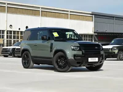 Ленд Ровер Defender 2024 2