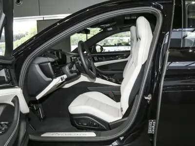 Порше Panamera E-Hybrid 2021 10