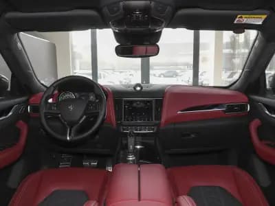 مازيراتي Levante 2020 7