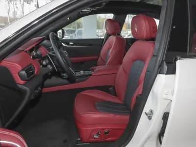 مازيراتي Levante 2020 8