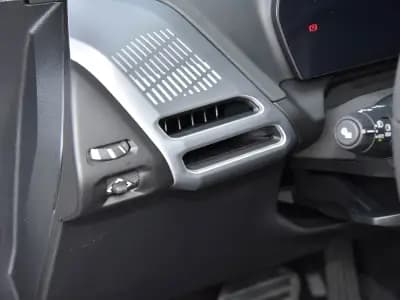 بي إم دبليو 2 Series (Import) 2024 4