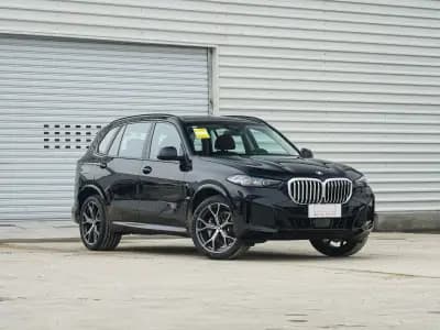 宝马X5 2023款 宝马X5 xDrive 30Li 尊享型M运动曜夜套装 2