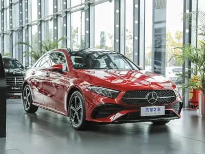 Мерседес-Бенц A-Class 2023 3