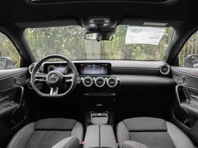 Мерседес-Бенц A-Class 2023 9