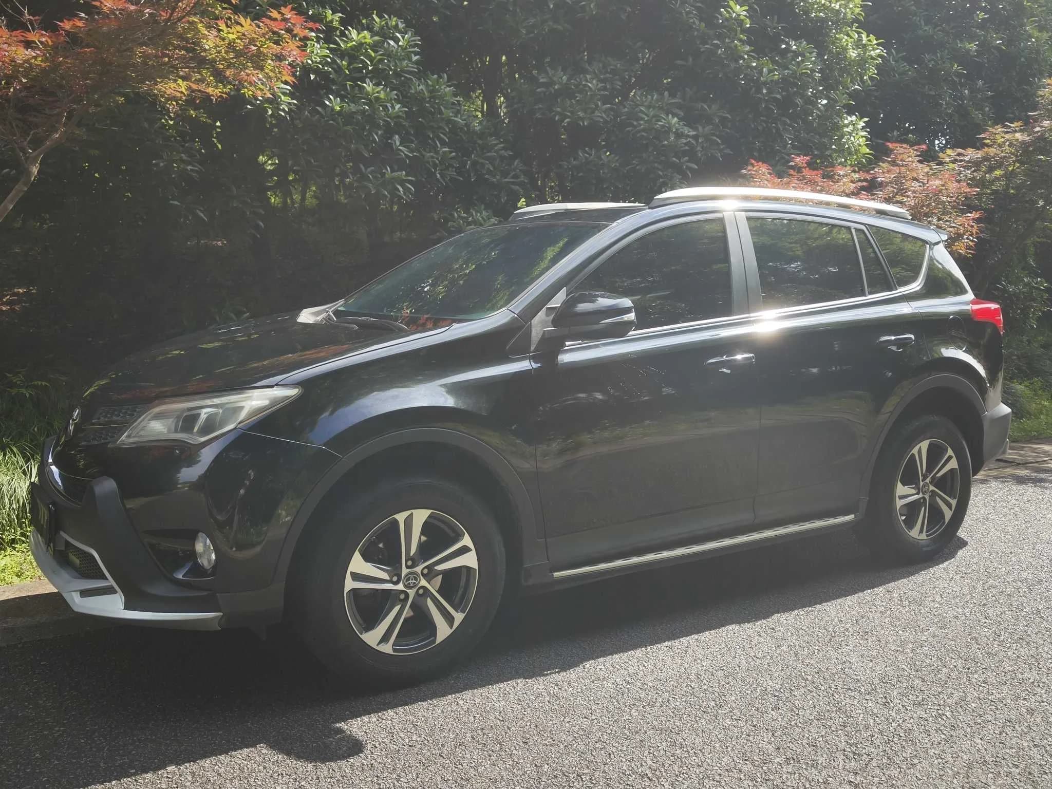 Toyota RAV4 2015 2.0L CVT2WD Fashion