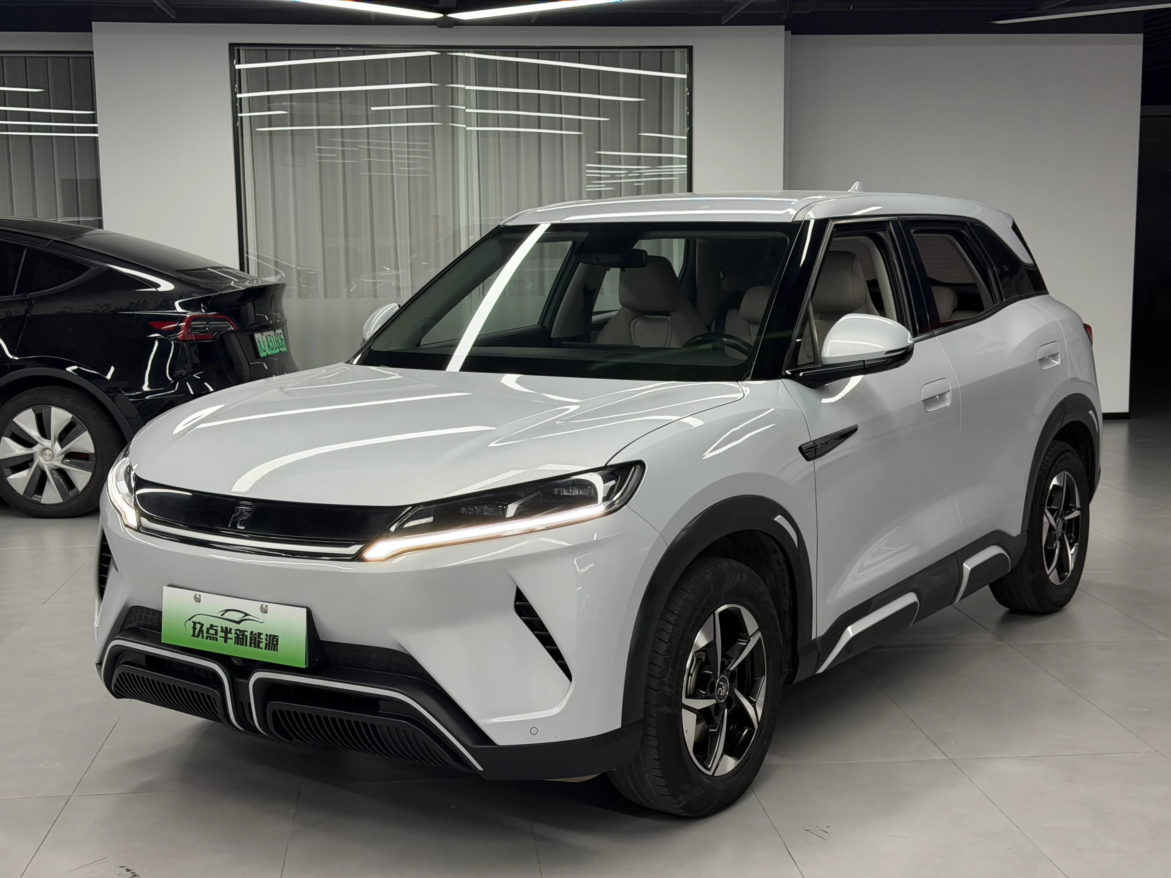 BYD Yuan UP 2024 UP 401KM Leading