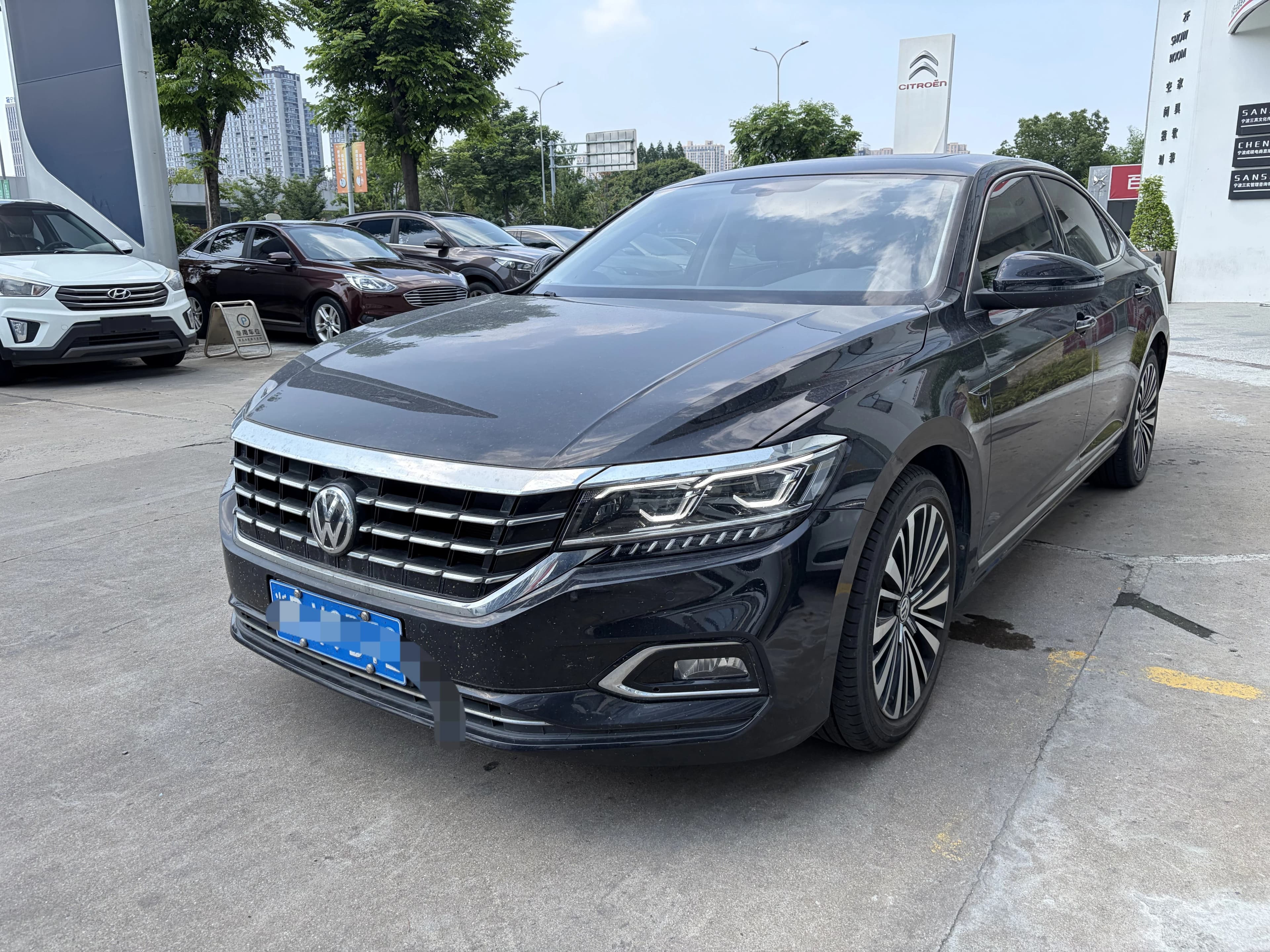 Volkswagen Passat 2019 330TSI Luxury