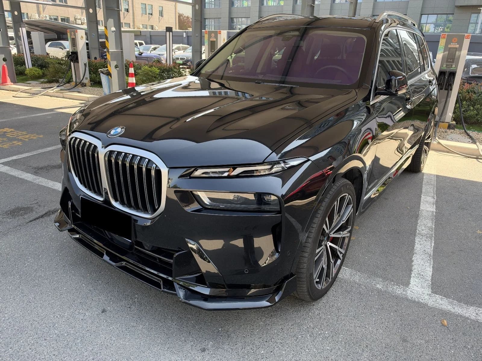 BMW X7 2023 xDrive40i LeadingLuxury Pack