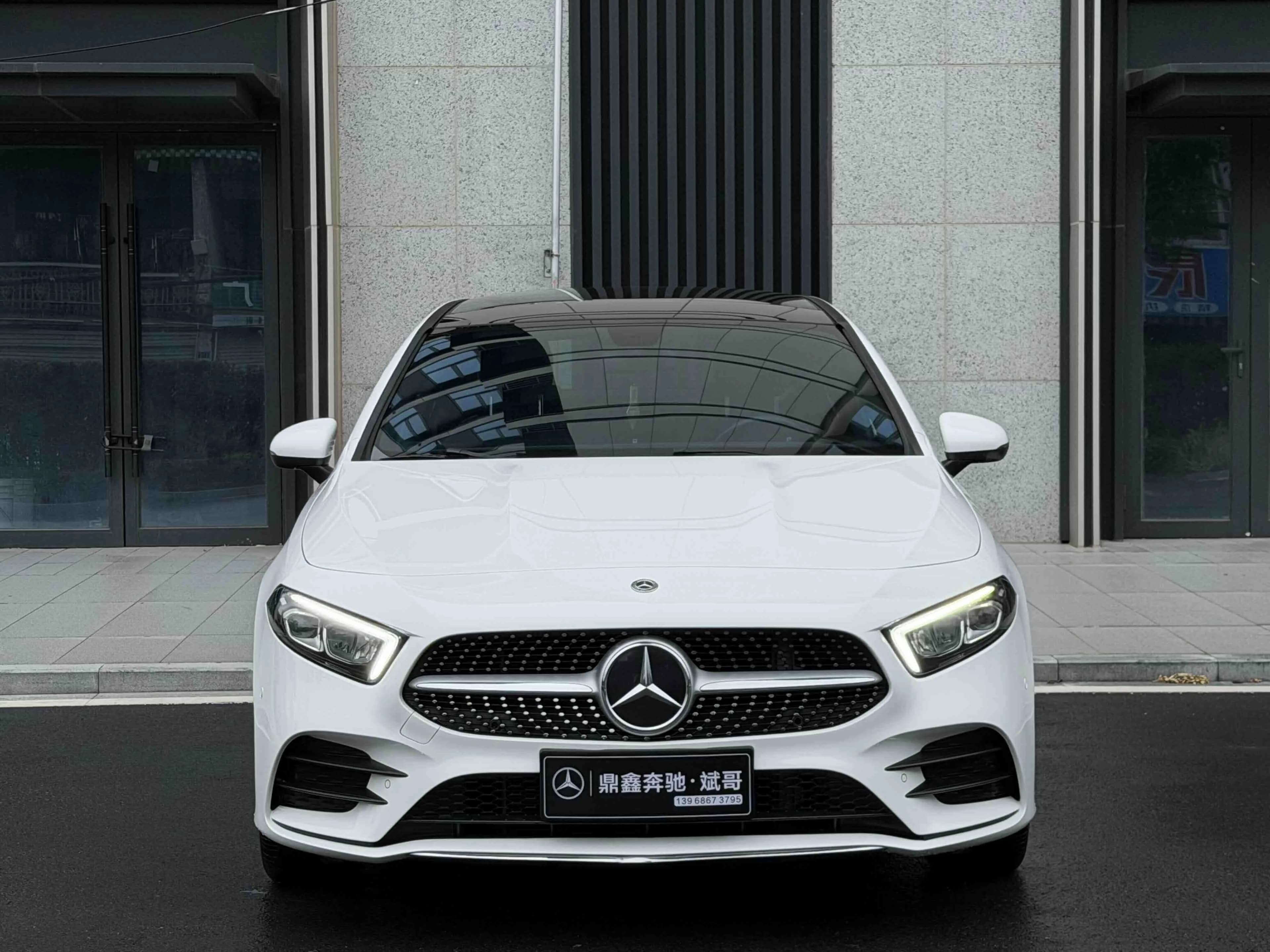 Mercedes-Benz A-Class 2023 A 200 L Fashion