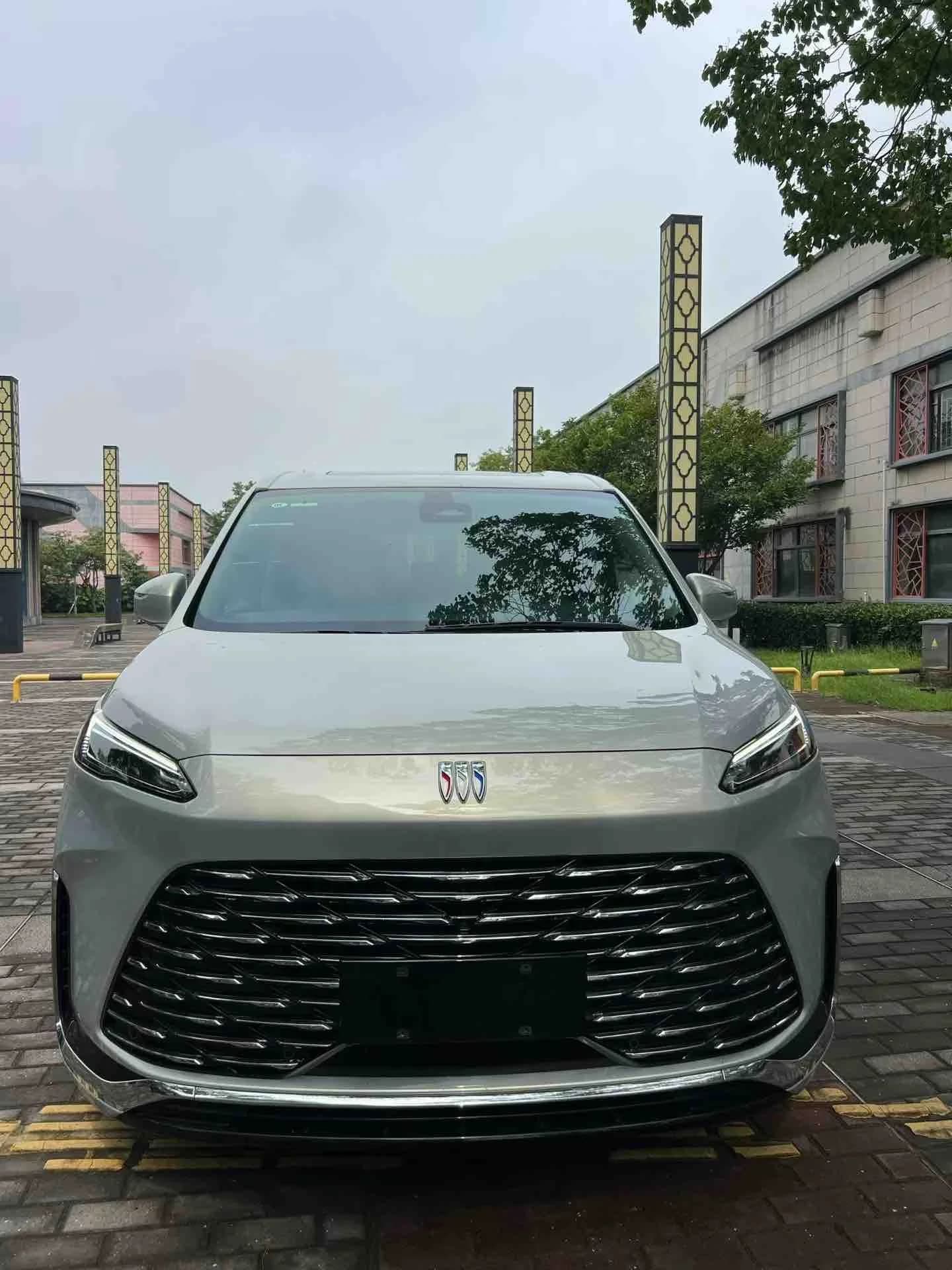 Buick GL8新能源 2025 LuShang Prestige 7-Seat
