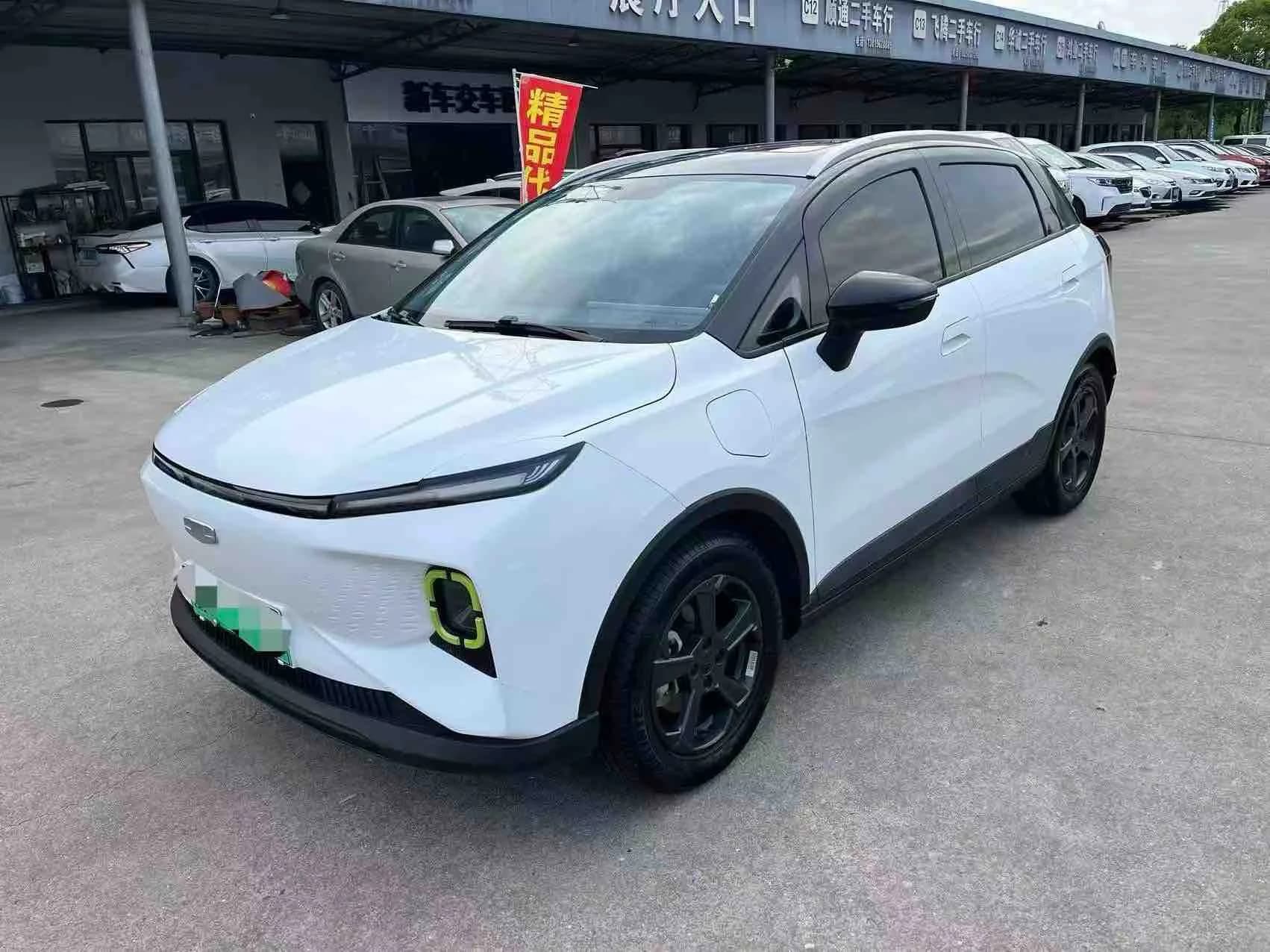 吉利几何 E萤火虫 2022款 几何E 401KM 霹雳虎 4座