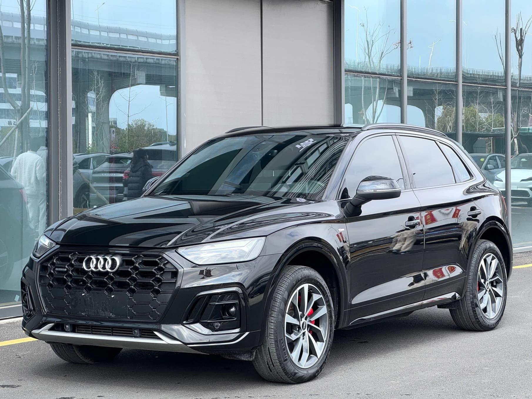 Audi Q5L 2024 40 TFSI Luxury Sport