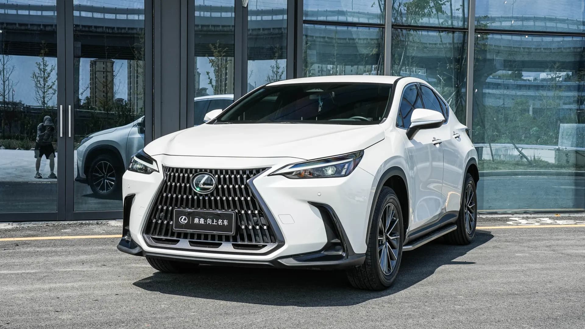 Lexus NX 2022 NX 260 FWD Ed