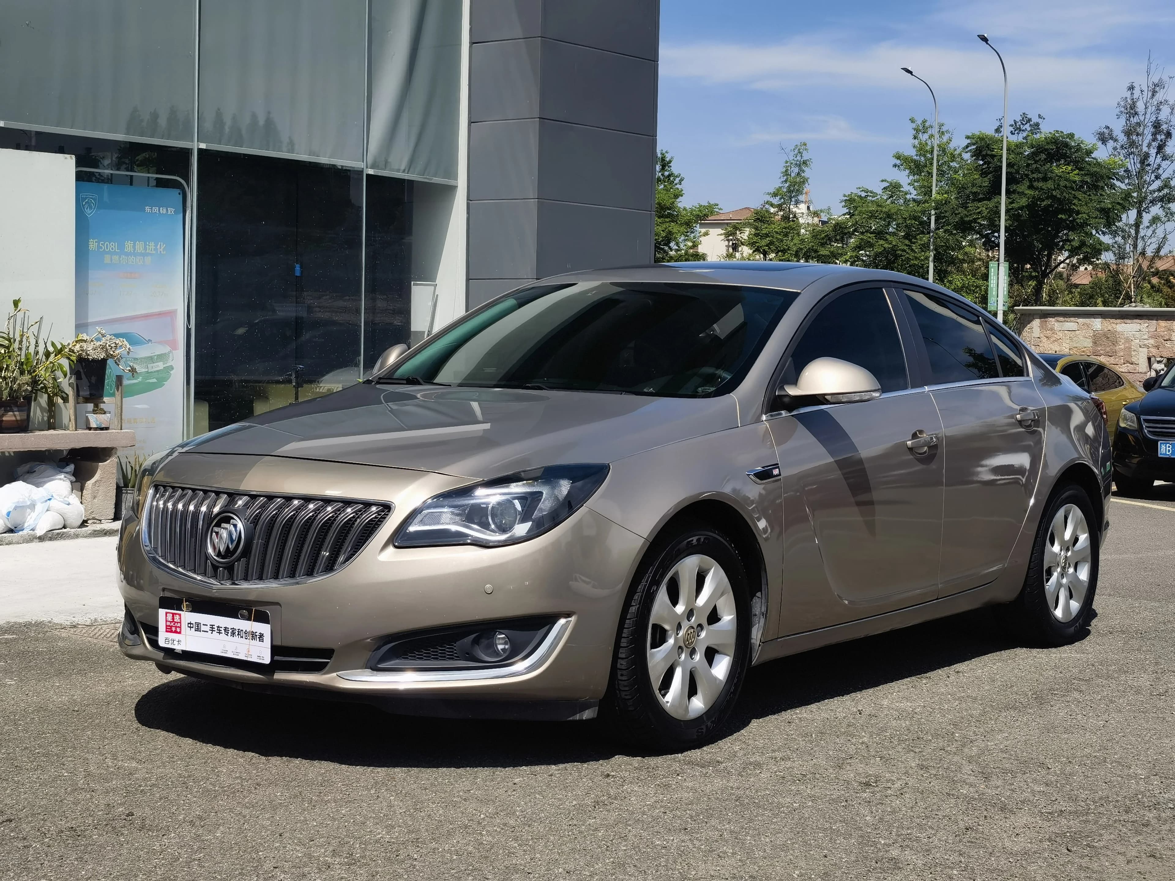 Buick Regal 2015 1.6T Leading Technology Edition